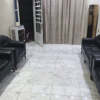 ٧مقاعد • جلد • مستعمل قليل