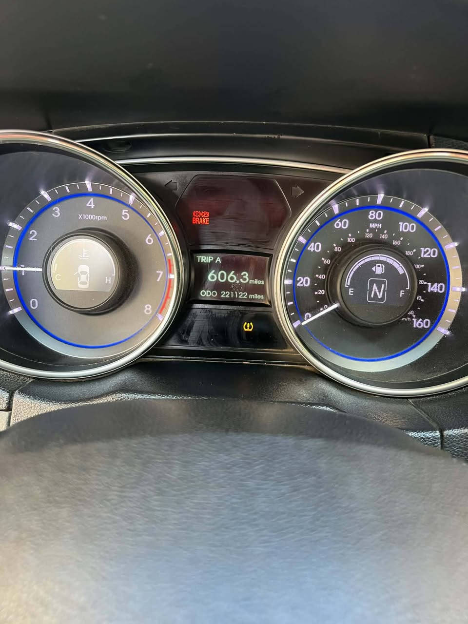 السلام عليكم سوناتا 2012 محرك 2400 رقم سليمانيه بسمي شاشه سياره خير من الله السعر 108 وبيهة مجال مكاني بغداد ***********
