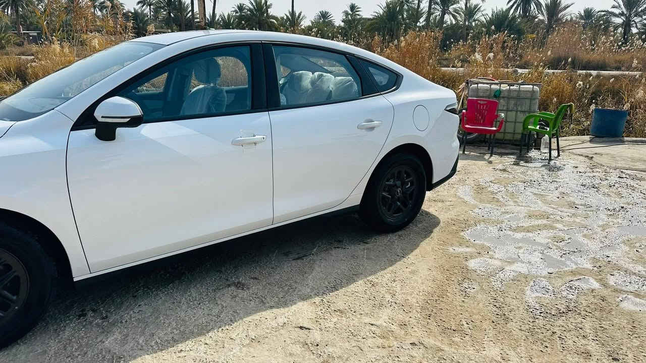 السلام عليكم BYD 2025 استيراد خاص وليس ستندر فول مواصفات عدة إلفتحه شاحنه سريعه بصمه كرت جاهزه ومجهزه السيارة مغلف دواخلها ماشية البطاريه ١٢ وال محرك ١٤
بيها بارد ناشرة بلصور فقط مكانها كربلاء طويريج

السعر ١٩٧٠٠ وبيها مجال بسيط جداً


**إذا كنت صاحب هذا الإعلان وتريد حذفه لأي سبب، رجاءا أرسل رسالة إلى الدعم الفني**