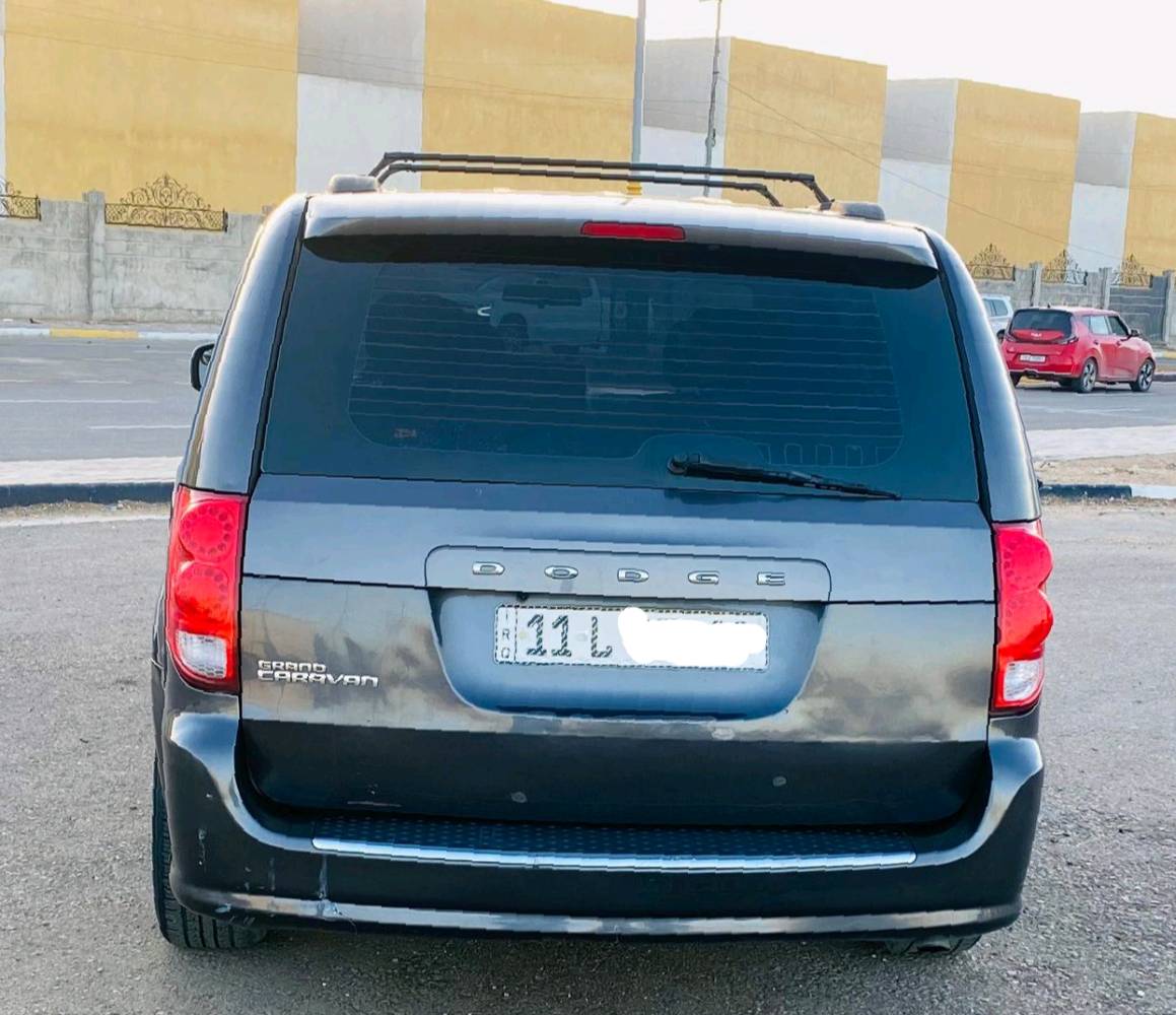 السعر 167 للاستفسا*********** دوج كرلفان 7راكب موديل 2018 امريكي داخله اكلين بدون حادث مكفوله من الضربة والتبديل بيه بلعراق قطعتين رش فقط مكينه 6V وكير مكفولات تبريد 3قطع شاشه كامره دوار تحكم استيرن السيارة جديده وجاهزه ما بيه أي نقص بيه منضومه غاز شغاله درجه اولى مكان السيارة كربلاء