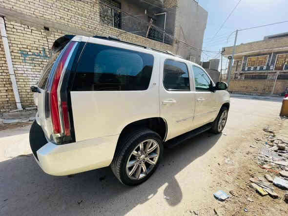 اسلام عليكم 
شوفرليت تاهو أدوات 
مكفوله من الكص ول انتربول 
دخول جديد
الموديل: 2011
المواصفات 
 فول  الفتحه LTZ
مقاعد جلد 
داخل عسلي 
دلعه كهربائيه 
كشنات تفئه تبريد 
مرايات كهربائية 
ويل حجم 22 
———————————
أدوات أدوات ادوات
———————————
السعر 125 بيه مجال 
البيع فقط بدون مراوس 
اي استفسار لتصال
***********
مكان السياره بغدااد
