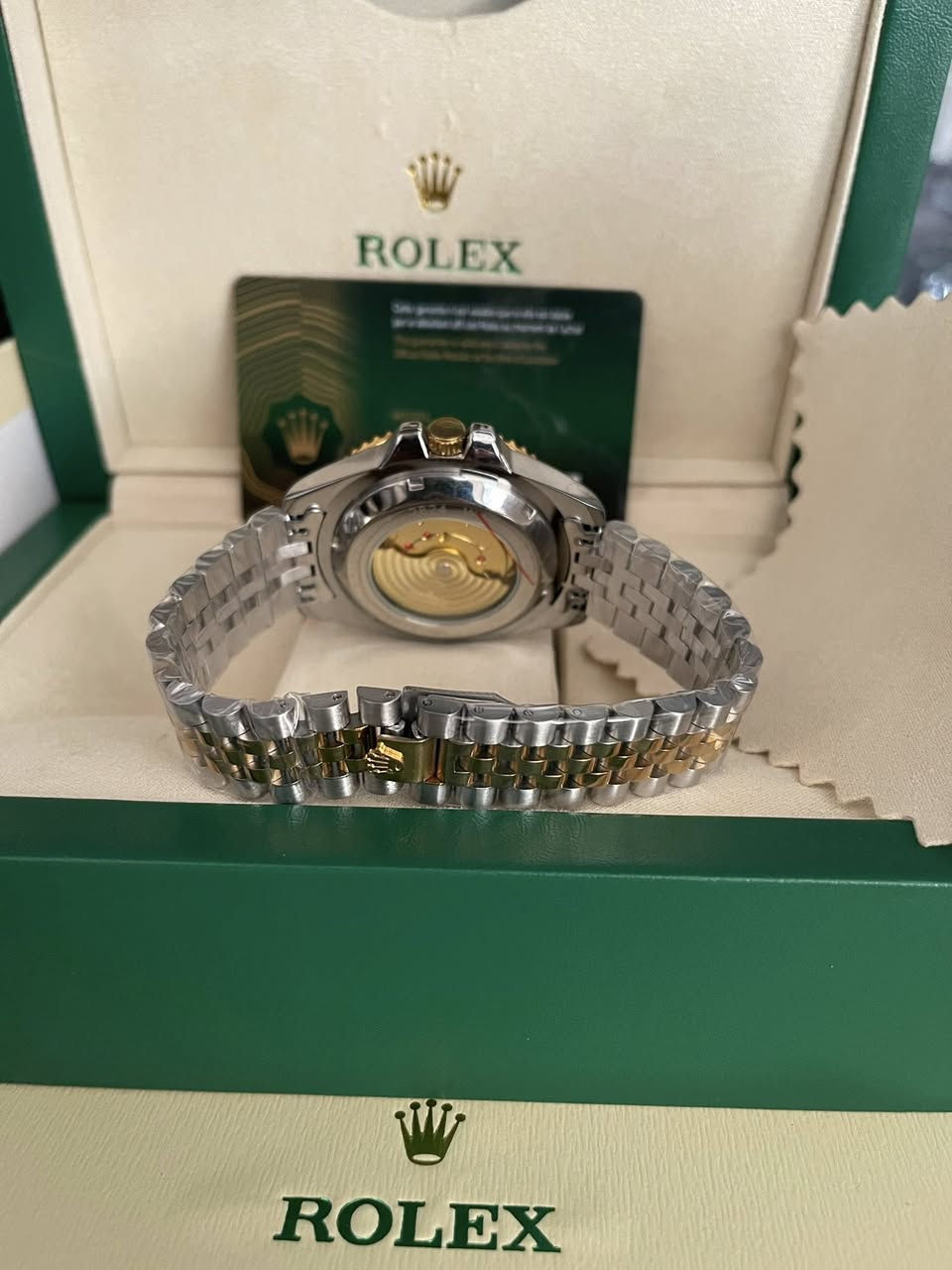 رولكس GMT فول كوالتي  ضهر كشف اربع مياله طوك دوار القطعه ولا غلطه سعره 60 قفل وماكو هيج سعر


**إذا كنت صاحب هذا الإعلان وتريد حذفه لأي سبب، رجاءا أرسل رسالة إلى الدعم الفني**