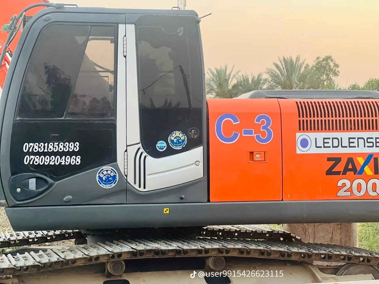 السلام عليكم حفار 3Z حجم 200 مكفوله كفاله عامه ع وضع الشركه 
***********
