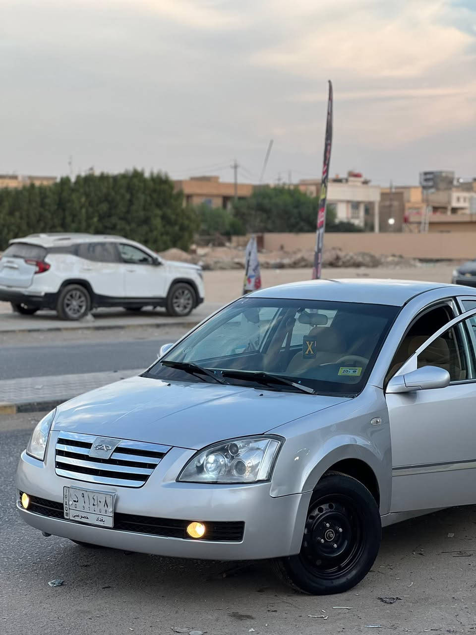 شيري 2010 A5
سيارتي الشخصيه جنايهه سياره جاهزه مكينه جديده كير جديد حداديه جيده 
دوشمه جديده 
صبغ مابيه بس تكحيل بسيط كهربائيات كله شغاله 
سعره49 وبيه مجال مكان نجف
رقم بغداد 
واتساب ***********
