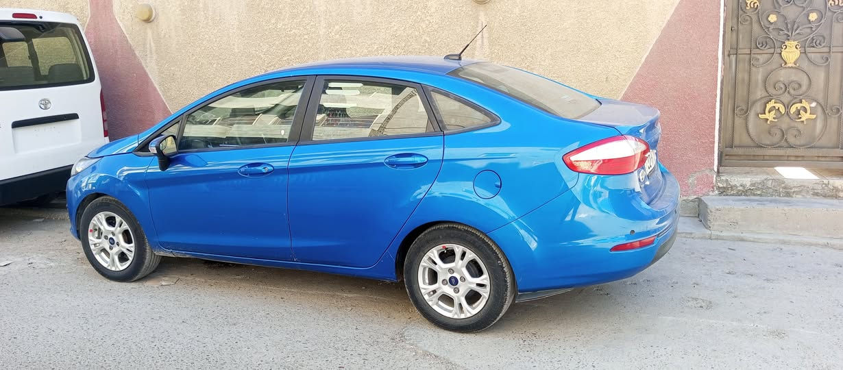 فورد فيستا موديل 2016 فئة SE دواخل لونين تحكم ستيرن جهتين تحديد سرعة شاشة كبيرة نظام كار بلي GBS اصلية مع كامرة خلفية 360 درجة نشرة بلادية اشاير بالمري تحكم مري كهربائي صندوك كهربائي حدادية ممتازة تخم تاير جديد ادامة كاملة باتري جديد سيارة نظيفة كلش وجاهزة السيارة رقم اربيل دولي سنوية لغاية 2028 حادثها والسونار موضح بالصور صاحب السيارة موجود وعربي وعندي بيها وكالة احولك مباشر
السعر 80 ورقة وبيها مجال بيع فقط بدون مراوس
اتصال ***********
