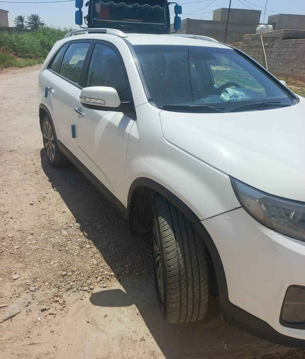 السلام عليكم سياره سورنتو موديل 2014 رقم اربيل 
سنويه لل 28 سياره مكفوله خليجيه تخم تاير مكينه اربعه  
عنوان واسط العزيزه  سعر 155رقم الهاتف ستفسار اكثر   ***********
***********
