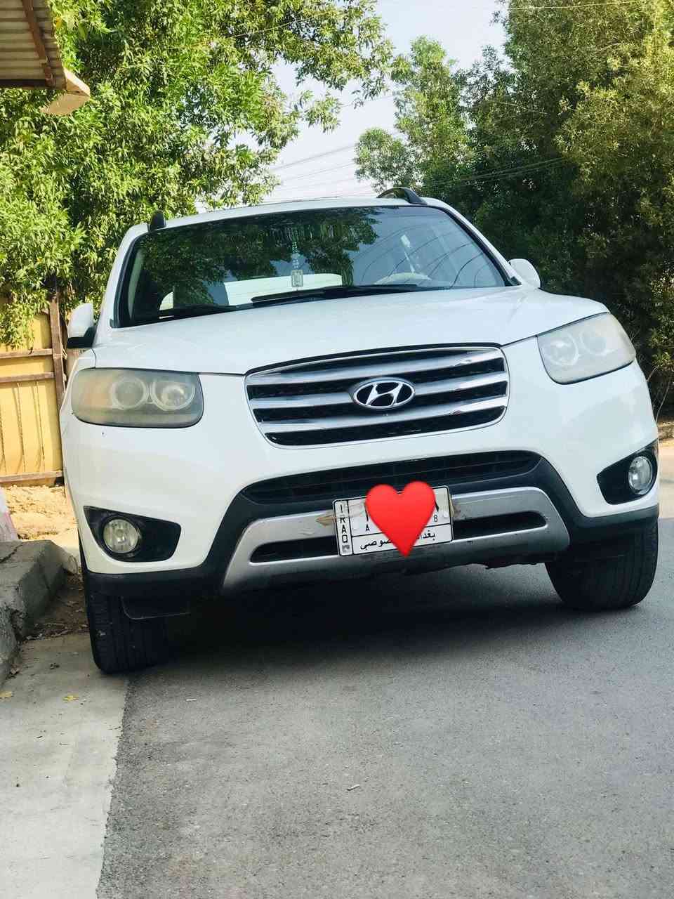 للبيع سنتافية ٢٠١٢ خليجي رقم بغداد مشروع وطني السيارة جديدة بمعنة الكلمه كير وحدادية ومحرك خير من الله تبريد ثلج٣قطع ٦سلندر ٧راكب فول مواصفات للخير١ع١   
بيها 2قطع صبغ جاملغات الخلفيه  والباب الخلفي عكس السايق مبدل 
      السعر 133   مكان السيارة بغداد الشعب بسمي السياره 
***********
