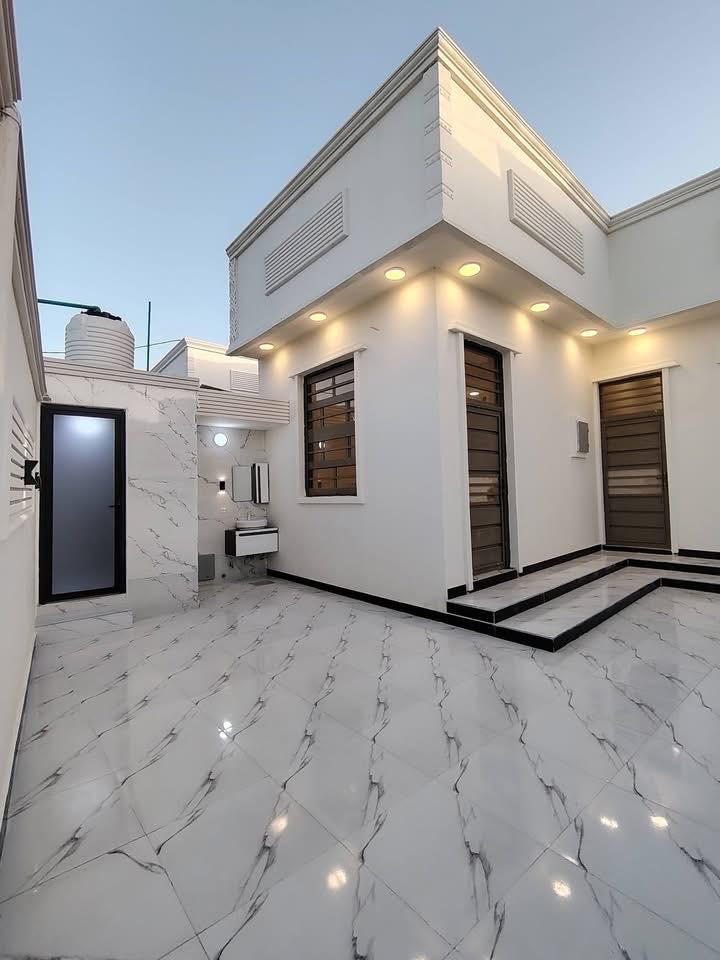 ياالله اسعد الله اوقاتكم بكل خير احبتي
يتوفر #دارين سكن #طابو زراعي #عراقي سند 25 #وكالة ونسخه من #الطابو ومكاتبه #تتكاتب ويه#صاحب لأرض مباشر

#مساحه كل دار ٢٥٠ متر

تريد #واحد تريد #ثنين

#يتكون من #ثلاث قرف منام #ودوانيه #وصاله

#كلش واسعه #ومطبخ وصحيات داخليه وخارجيه وكراج سياره يقع على #شارع 10 متر تبليط

كافه خدمات متوفره يمك

#العنوان البصره ابي الخصيب محيله طريق سيد حامد #قرب مدينه الاندلس السكنيه

#السعر 130 مليون وقابل للتفاوض 

#للاستفسار اكثر اتصل ***********

نستقبل جميع العروض العقاريه
