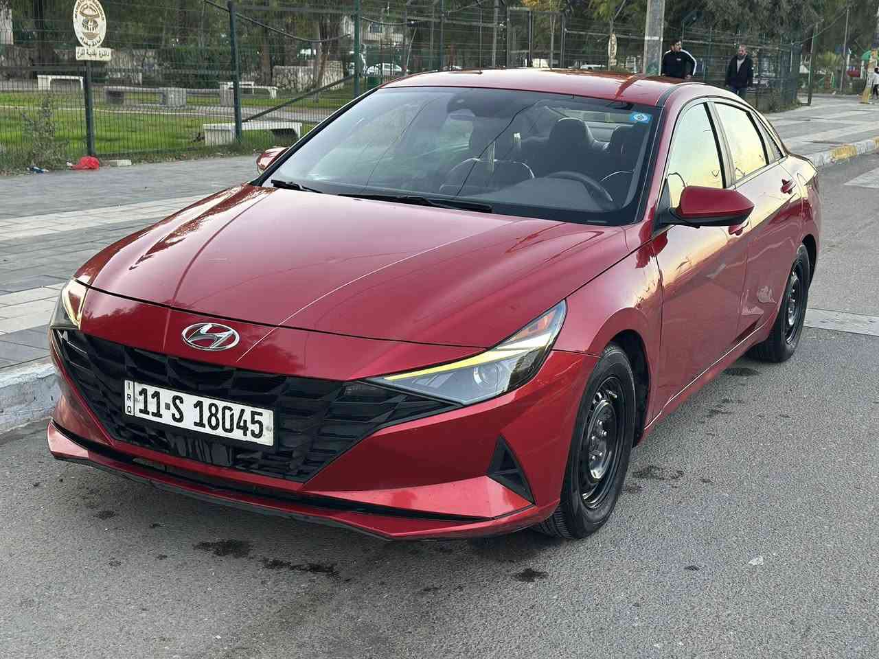 السلام عليكم. 
النترا وارد امريكي موديل 2023
مكينة 2000 دوش. 
حادث خفيف مرفق مع الصور 
السيارة حلوة ومابيها كل نقص. 

- ماشية 70 مايل فقط
مواصفات السيارة. 
- عداد دجيتال. 
- بصمة تشغل وابواب ونظام تشغيل عن بعد. 
- شاحن واير لس. 
- فول تحكمات ستيرن. 
- رادارات امامي وخلفي وجانبي. 
- سياقة ذاتيه. توقف ذاتي.             تعديل مسار. 
- تحذير طرق متعرجه مانع انزلاق بريك Abs. 
- گير ثمن نمر. 
- هاند بريك بصمة. 
- تلث انظمة قيادة عادي وسمارت وسبورت. 
- شاشة كار بلي تدعم الخرائط. 
- اريل نفكيشن. 
- صندوق ذكي. 
- لدات نهاري امامي. 
- ⁠لايتات زينون. 
- انارة ترحيب جانبيه للأبواب. 
- تبريد قطعتين مناخي. 
- نقطة عمياء. 
- حاكية اتصال. 
- شاشة جبيرة وكامرة دوارة.  
- تدفئة كشنات امامي. 
-تبريد بيانو
السعر155وبيه مجال
***********
