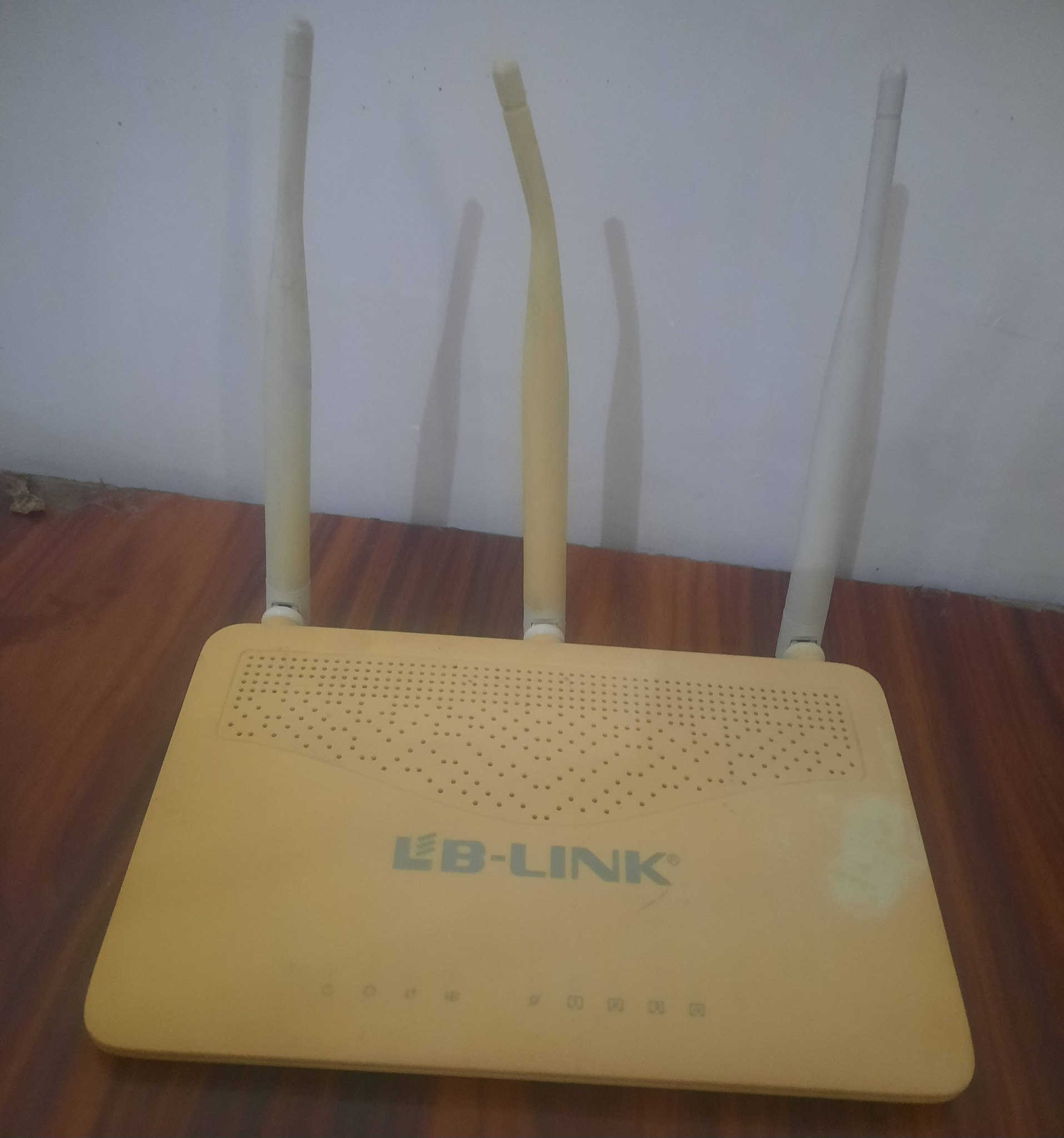 نانو لايت 25
نانو ستيشن ب15
راوتر تيبلنك ب10
الراوتر الابيض ب5
الراوتر الدائري ب5 

كلهن شغلات عالفحص


**إذا كنت صاحب هذا الإعلان وتريد حذفه لأي سبب، رجاءا أرسل رسالة إلى الدعم الفني**