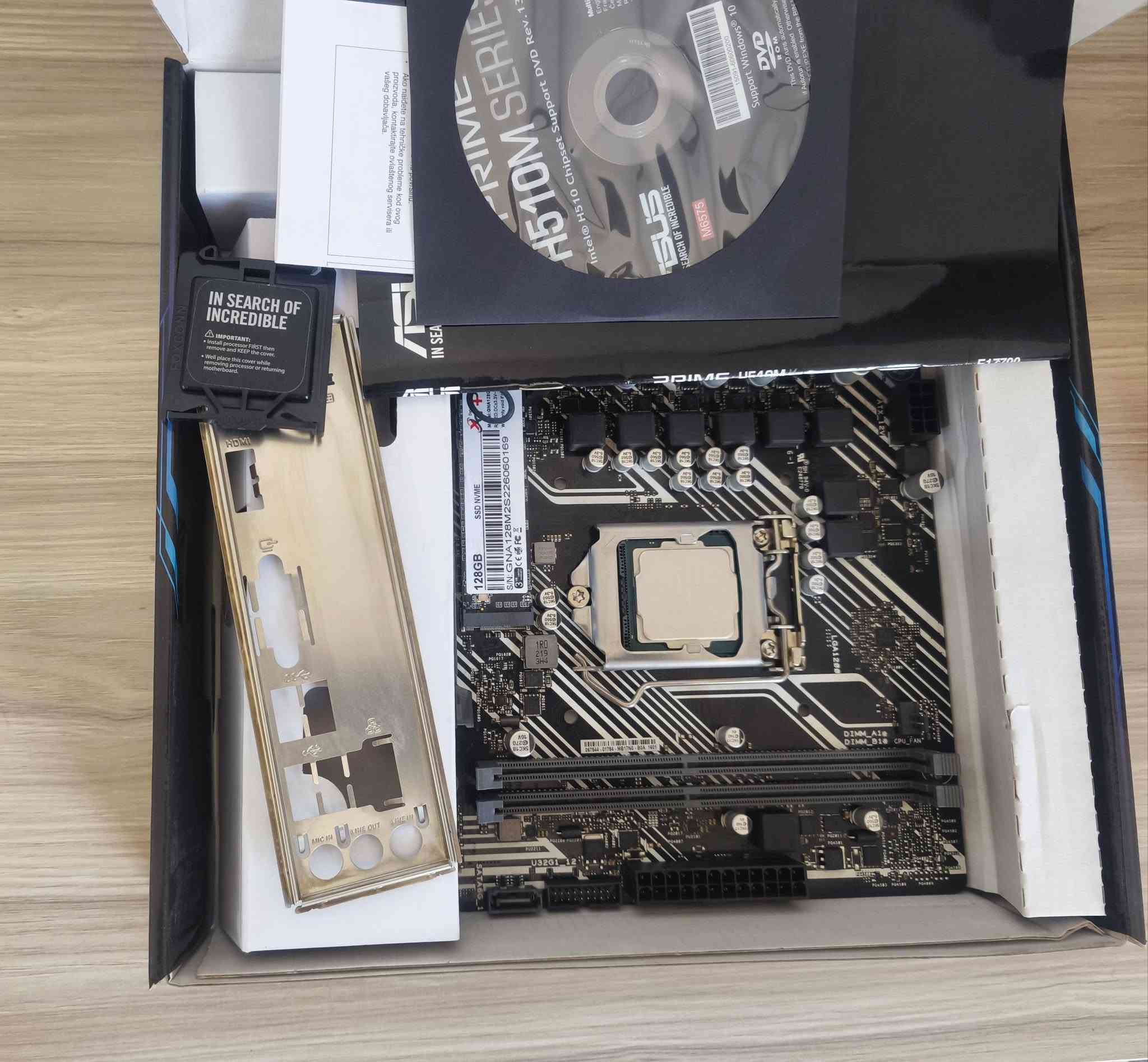 السلام عليكم
كومبو (بورد ومعالج و هارد m.2) مستخدم نظيف جداً بالكارتونه 
Core i5 10400f 
H510
M.2 128gb
السعر 165 الف(سعر ثابت)
مكاني بغداد ومتوفر توصيل


**إذا كنت صاحب هذا الإعلان وتريد حذفه لأي سبب، رجاءا أرسل رسالة إلى الدعم الفني**