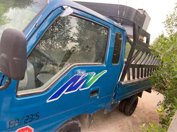 للبيع كيا فنتيرا موديل ١٩٩٨ كفاله عامه من ضربه ومن معجون مكنيه وكير واكسل هم مكفولات سياره جاهزه بدوان اي نقص مكينه ٣٠٠٠  مكاني بغداد حي العامل ‭*********** بغداد
