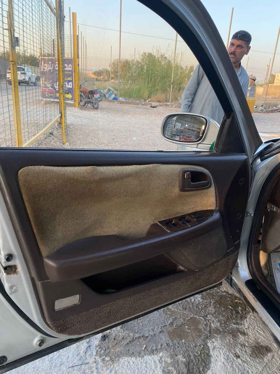 سلام عليكم كرسته لبيع مديل ٩٣ سياره جاهزه مكينه كير حداديه تبريد مكان نجف ابو صخير  سعر ٥٨ بيه مجال ***********
