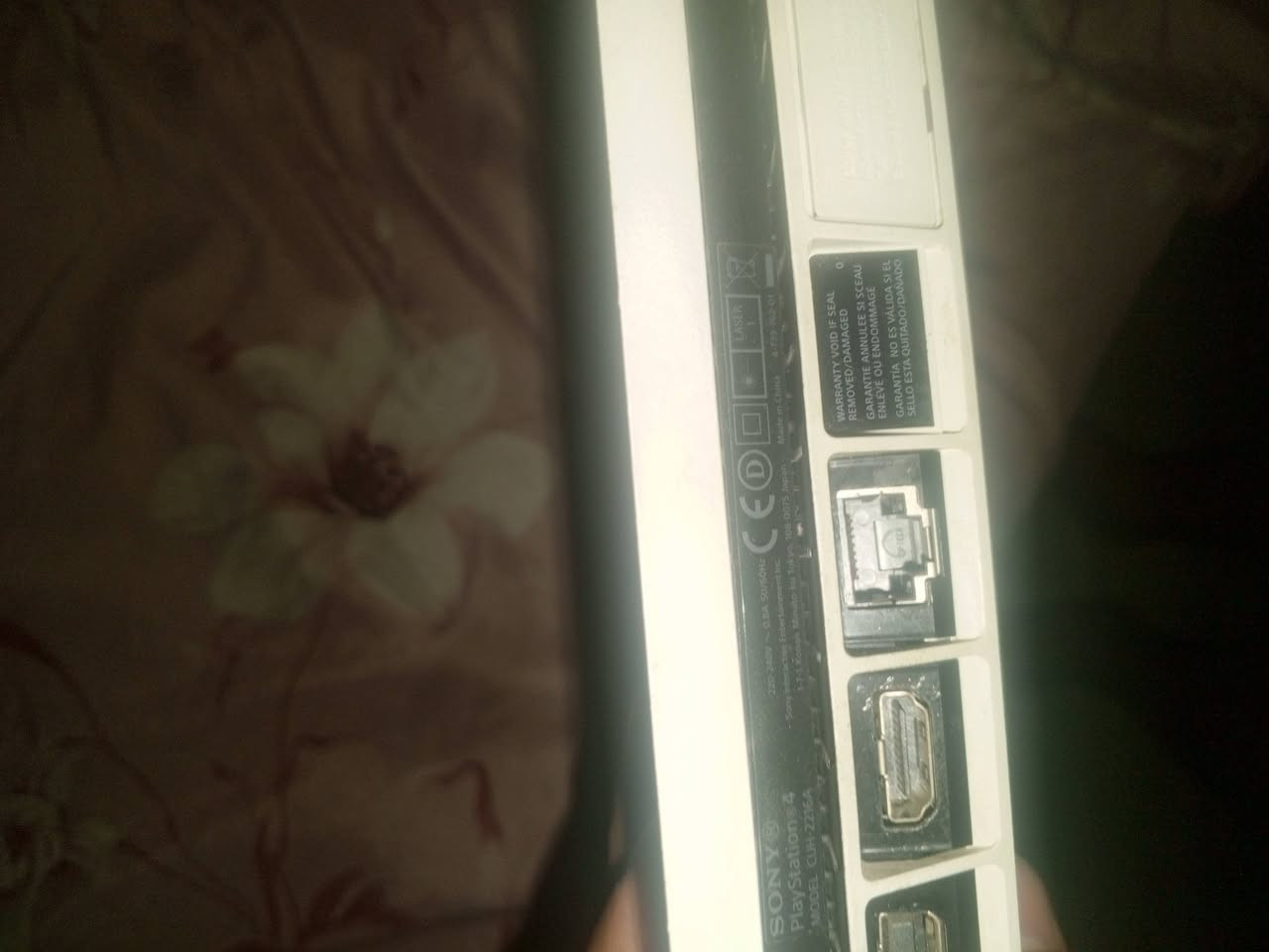 بلي فور اونلاين 500 گيگه
200 الف 
سبع قصور شارع ابو علي
***********
