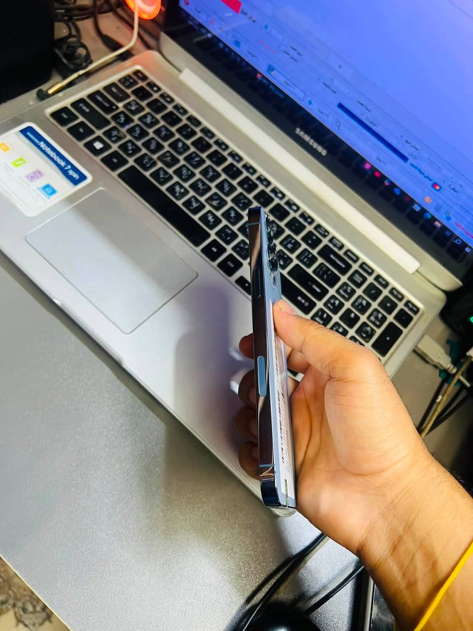 السلام عليكم ايفون 13 برو ماكس لون بحري ذاكرة 256 بطارية  🔋 87 بلادي شرط شحن مره 1 بليوم كفاله عامه وتر بروف كارتونه وكيبل ويا هاتف ☎️ ***********
