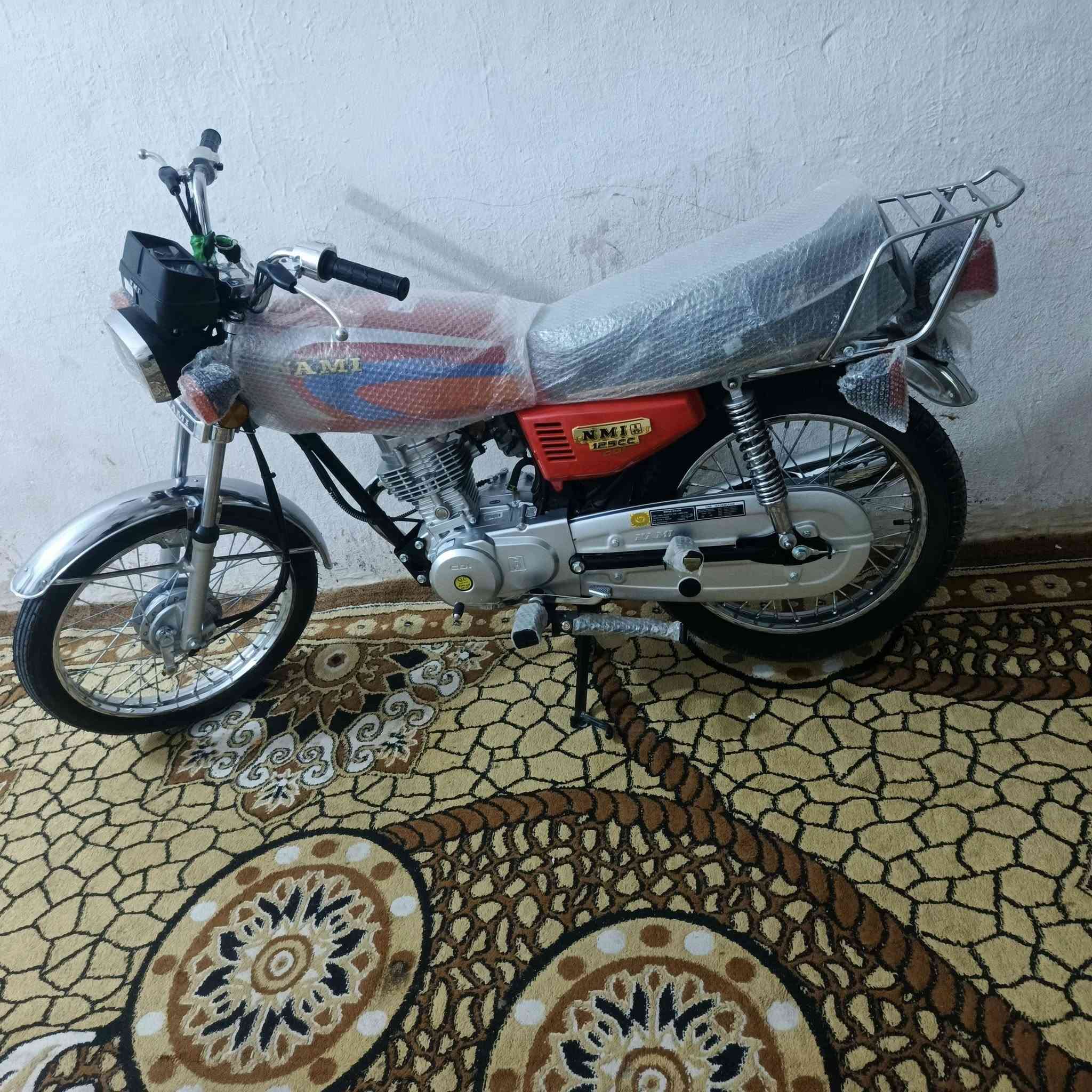 سلام عليكم درجة البيع نامه وراق سكنر ٧ سعر825وبيه مجال ***********
