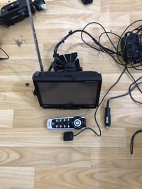 شاشه للبيع مع كافة ملحقاته تفصيخ اصلي فقط متوفر ٠٧٨٤٠٠٠٧٥٣٠