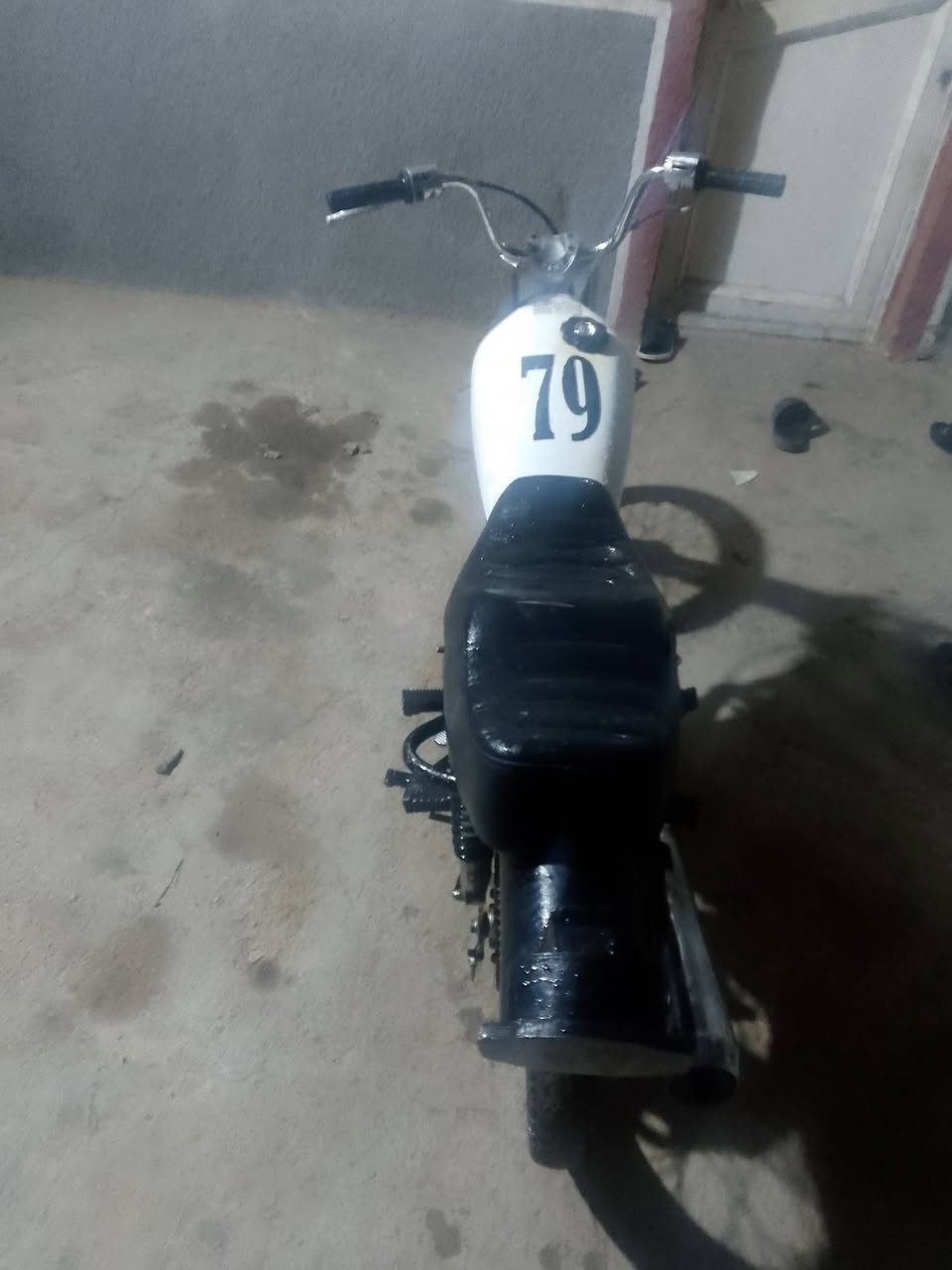 سلام وعليكم درجه ((كلك))  تعمير جديد رابيدو درجه كامله من كلشي محرك برغي ما مفتوح بيه السعر 450 وبيه مجال المايعرف بيهن لايكسر بل سعر مكان كربلاء شارع الحسينيه عامود 170  ***********
