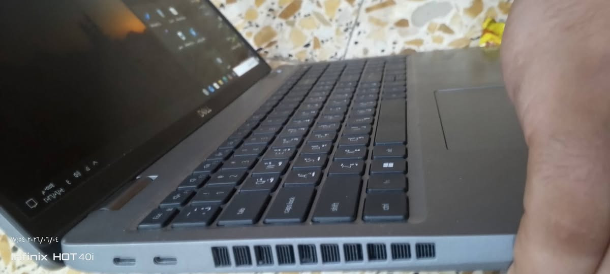 سلام عليكم حاسبة DELL بكارتونتها اقل شهر من ماخذها 
شاشة لمس مواصفات الحاسبة من ضمن صور تجي تفحصها واشوفها 

السعر: 750     بيها مجال بسيط


**إذا كنت صاحب هذا الإعلان وتريد حذفه لأي سبب، رجاءا أرسل رسالة إلى الدعم الفني**