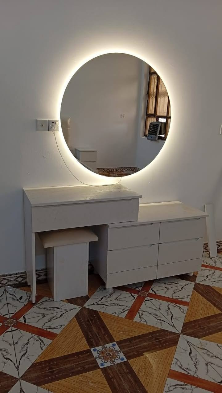 ژووری نوستنەکەت بەو شێوەیە دروست بکە کە خەونی پێوە دەبینیت! ✨
ئێمە لێرە تەنها مۆدێلی ئامادەمان نییە، بەڵکو هەموو جۆرە دیزاین و ڕەنگێک کە لە خەیاڵتدا بێت، بە کوالێتییەکی بەرز بۆت جێبەجێ دەکەین. 🛠️
بۆچی ئێمە هەڵدەبژێریت؟
✅ خواستی کڕیار: هەر ڕەنگ و دیزاینێکت بوێت، بە وردی بۆت دروست دەکەین.
✅ بەستن: بەستنی ژوورەکە بە شێوەیەکی تۆکمە و بێبەرامبەر لەسەر ئێمەیە.
✅ کوالێتی: مەوادەکانمان زەمانی  (  5 ساڵیان هەیە ).

کوالیتی و جوانی کارەکانمان، ناسنامەی ئێمەیە. بۆ زانینی نرخ و بینینی مۆدێلەکان، سەردانمان بکەن یان پەیوەندیمان پێوە بکەن.

📞 پەیوەندی: [***********]
📥 بۆ وەڵامی خێرا، نامە بۆ پەیج بنێرە.
#کەلار #گەرمیان #مۆبیلیات #ژووری_نوستن #دیکۆر #ناوماڵ #کوردستان #HDF #MDF #Kalar #Furniture #Design
