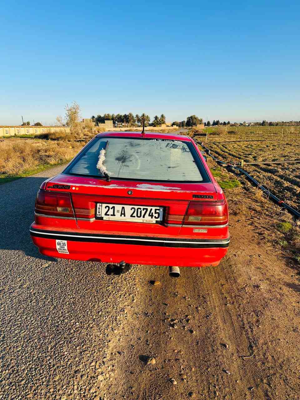 السلام عليكم مازده 626موديل 94 للبيع السياره جاهزه مابيها اي نقص كير محرك صدر كهربائيات تخم تاير كله بل شرط الكشر حيل حلو شوف العين تدفئه شغاله رقم سليمانيه تحويل ثاني يوم سعر 45$وبيها مجال رقم صاحبها *********** مكان السياره صلاح الدين العلم
