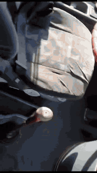 سياره جاهزه طخم تاير حداديه جديد فاتح . 4'وياله  مكينه كير شرط.كهربائيات كله كامله سياره مانقصه شي  56 نفر. مابيه خياس. شرط سكله بلاديه صفاح موس لا مروج ولاشي بيه  ثلاجه شغاله تبريد مناميه تدفائه شغاله.  سياره مابيه كل نقص للاستفسار ***********
