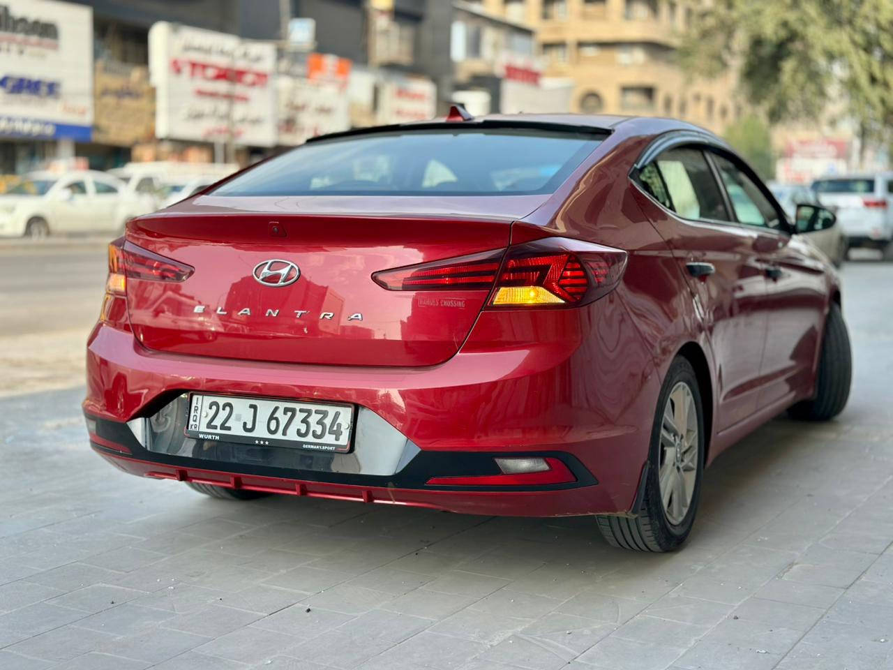 السلام عليكم 
النترا مديل 2020 وارد امريكي رقم اربيل هزة جديدة صور حادث ب منشور دعامية وبنيد فقط راديترات + لايتات بلاديات بدون تبديل واهنا ب عراق بيهة شخط ب باب الخلفي عكس السايق 
مكينة 2000 كير اي تي 6 نمر 
مواصفاتها 
بصمة تشغيل + بصمة بيبان 
تحديد مسار + كروز ومثبت سرعة + مانع تصادم 4وضعيات قيادة سبورت ونورمان وسمارت + ايكو 
قيادة ذاتية 
السيارة مكفولة من كير ومكينة وصدر امامي خلفي + تخم تاير جديد 
كشنات الامامية تدفئة 
حساسات ب مرايات 
شاشة كبيرة 
كامرة دورارة 
حساسات امامية خلفية 
فتحت سقف 
سنوية ب اسمي تحويل ثاني يوم 
سعرها 148 وبيهة مجال *********** وبي واتساب
