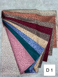 أقمشة نسائية • ستين جيكار ستراس • سوق المرادية