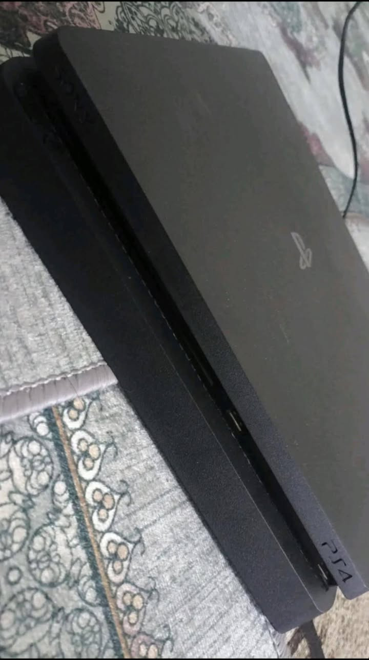 اللهم صلِّ على محمد وآل محمد 
   بلي فور سلم مهكر مامفتوح نظام ١٢/٢ 
ويا يدات ثنين ويا يوبيس جديد
نظافه 98%  وغراضه كامله ويا لعاب قويه للبيع السعر التواصل عل خاص او عله  رقم  ***********
