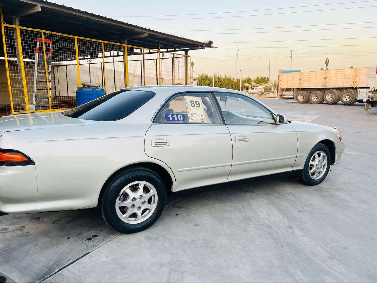 سلام عليكم للبيع سيارة مارك نفخ رقم بصرة نكليزي تحويل مباشر سنوية لغاية 2030 سيارة جاهرة كفالة كص ونقل وضربة مكينة وكير كفالة حدادة كلها مضبوطة تخم تاير ويل كب جديد لايت زنون مسجل شاشة كهربائيات كلها شغالة السعر 65 قفل 
العنوان البصرة الزبير. 
*********** الزبير, البصرة
