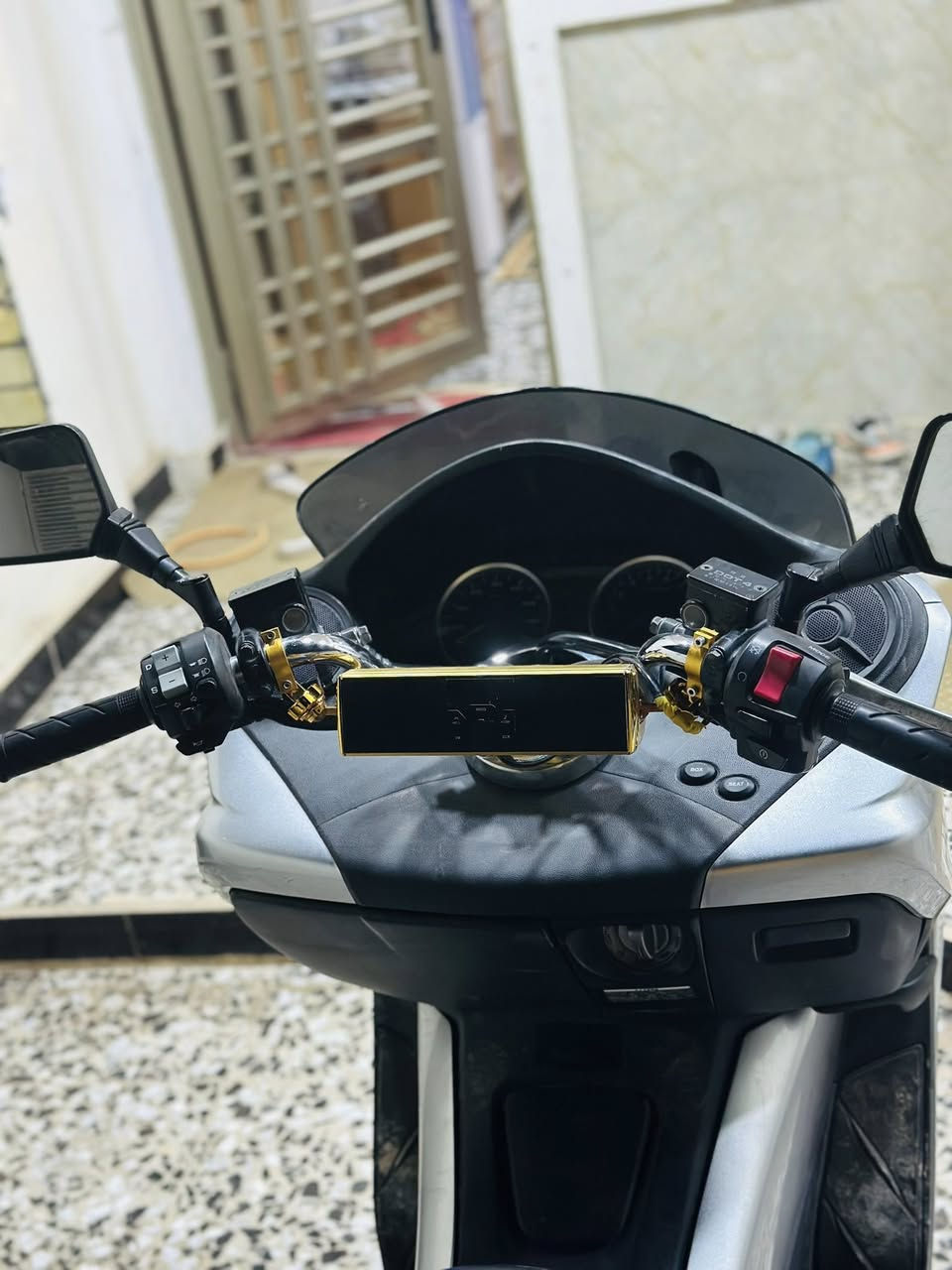 سلام عليكم دراجه فورزه صفر 10 مل ربه ربه صار تلث تشهر من نزلته الله شاهد دراجه نضيفه كلش اي نقص مابيه شراي يدخل خاص أو يتصل بغداد قرب بسمايه ناحية الوحده 

‭0772 155 7406‬ موشراي لا تعبني ياخذه من باب البيت
