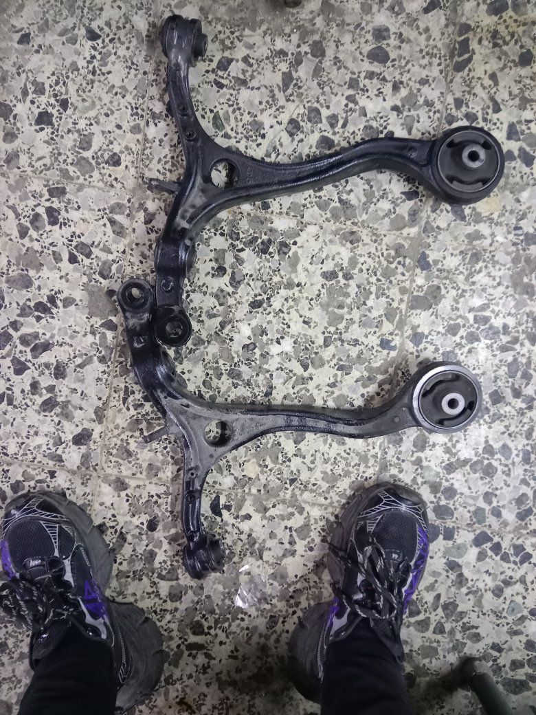 سلام وعليكم تم وصول فرممات كامله امامي 
طبلات درايم شفتات شمعات دبلات رباطات صوندات مشوطه كامله 
سطابكسلات زيرو ودرايم شفتات زيرو 
أكورد 2008 +2013
العنوان سوق بغداد مقابيل وزارت التربيه داخل القيصيره محل عمار هوندا 
الستفسار ***********
