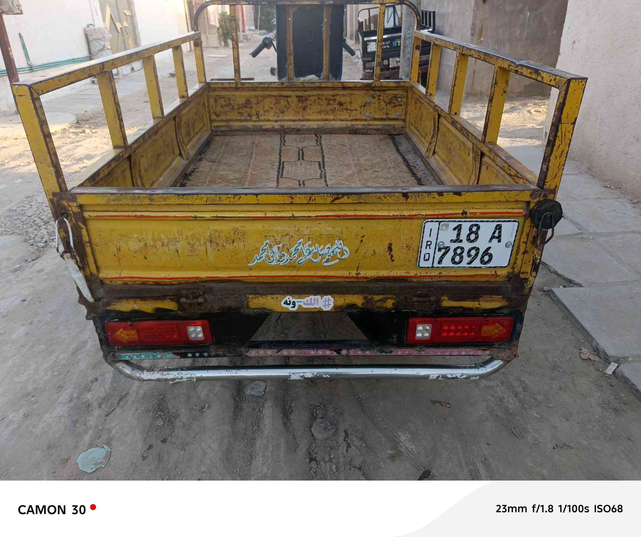 السلام عليكم اخوان ستوته للبيع ام تي ار تعميرا جديده ماكينه جديده كهربائيات كلها شغاله ستوته ارقام انجليزي باسمي مداول ثاني الشراي يجي خاص وهذا رقم التليفون*********** وانا خادم لكم🌹
