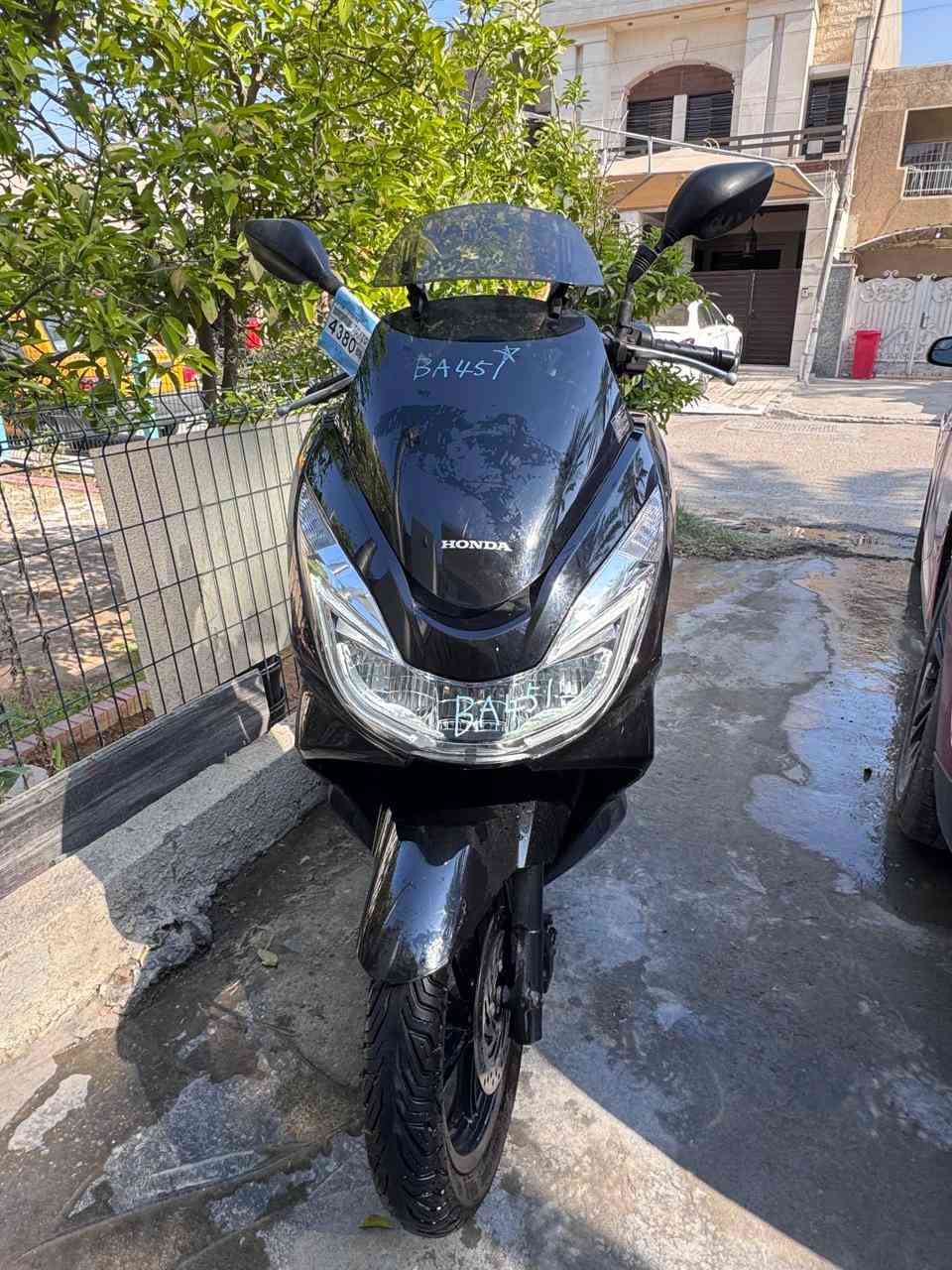 دراجه ياباني بي سي اكس جيل ثاني دراجه جديده مال رمبه زيرو صار اسبوعين نزلناه من الرمبه ماشيه 7500 بلاديه محرك 150 السعر 19 ونص بيه مجال بسيط المكان زيونه ***********
