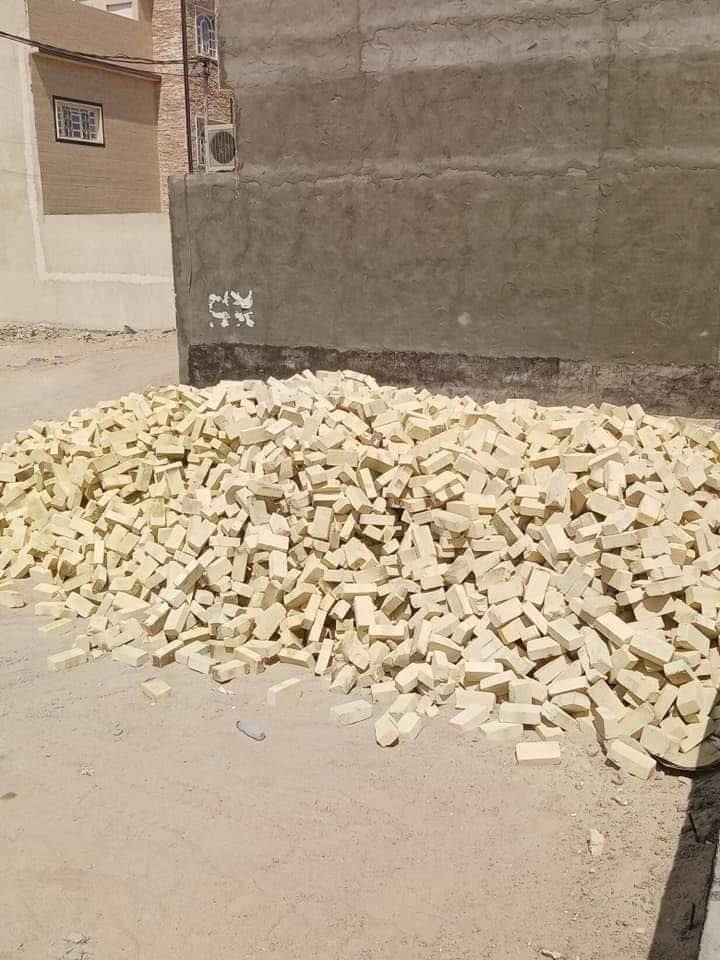 ‭0771 875 0915‬الحجي مصطفى لبيع الطابوق
