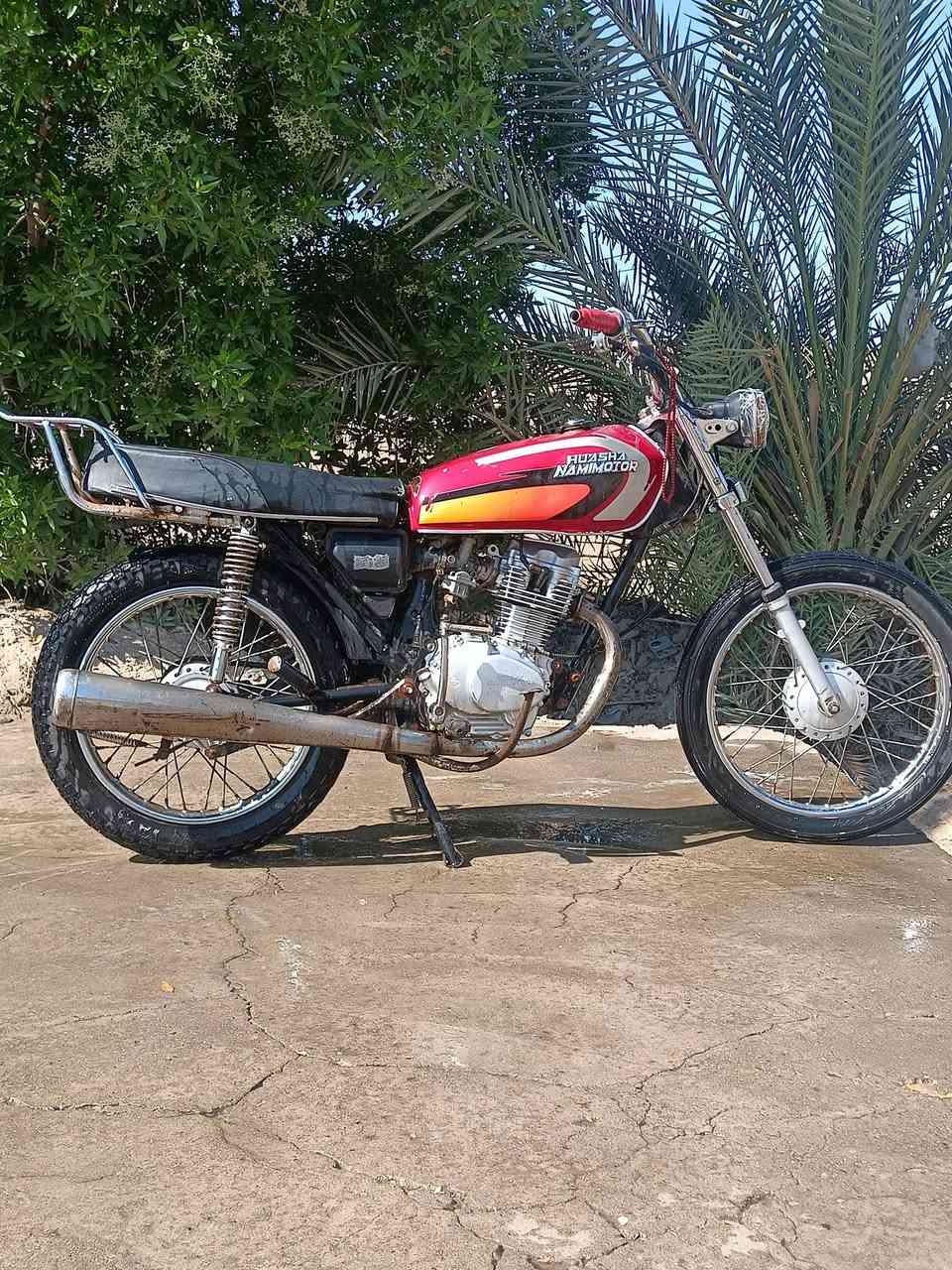 دراجه نامه 17 كلك الي يريده يتصل 
 على الرقم وبيه خير ويدلل ‏‪***********‬‏
