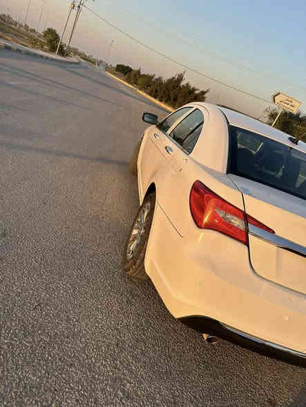 سلام عليكم 
كرايسلر 2014  c200 لمتدد فول مواصفات
سعر السيار 87ورقه
رقم بابل تحويل ثاني يوم
فتحه
تحكم ستيرن 
كشن تدفئه
كشن كهرباء +جلد
تحكم ستيرن 
مكينه 6سلندر 3600
حادث السياره جاملغ وبنيد وبلعراق جاملغ يعني حادثها جاملغين وبنيد 
مكان السياره بابل حله مركز المدينا
للاستفسار 
***********
***********
