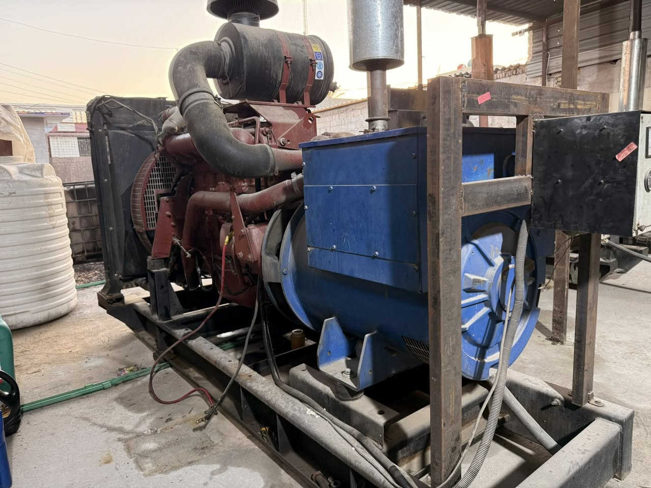 السلام عليكم افيكو 137 بلادي مولد مو طبك محمله 900 توليد لوري سمر 450 كيفي بيها تنقيص سعرها 85 ورقه وبيها مجال مكانها محموديه
***********
