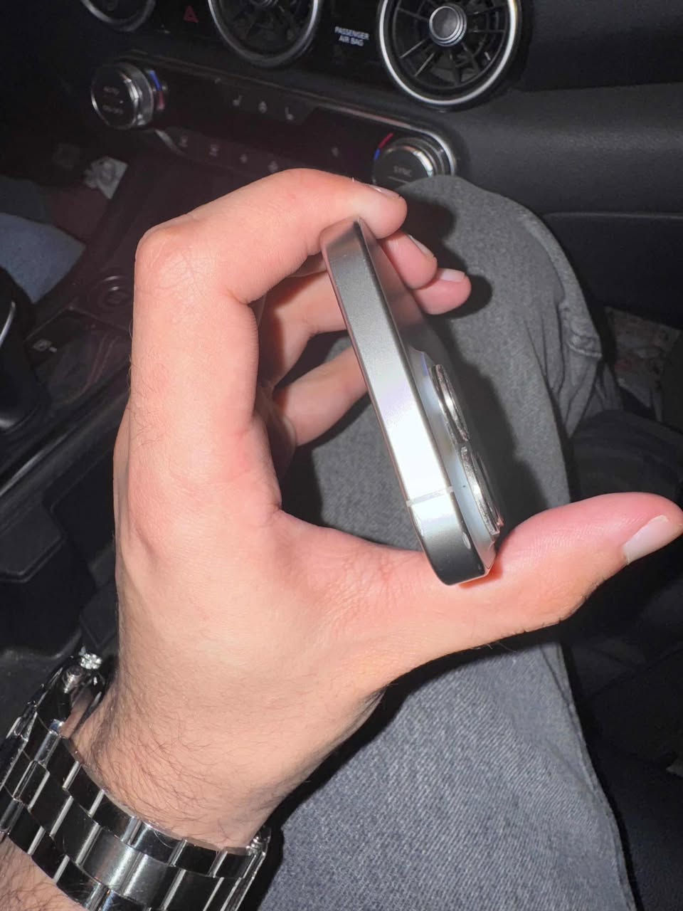 ايفون 15 pro
بطارية 88% ٧٥٠ وبي مجال


**إذا كنت صاحب هذا الإعلان وتريد حذفه لأي سبب، رجاءا أرسل رسالة إلى الدعم الفني**