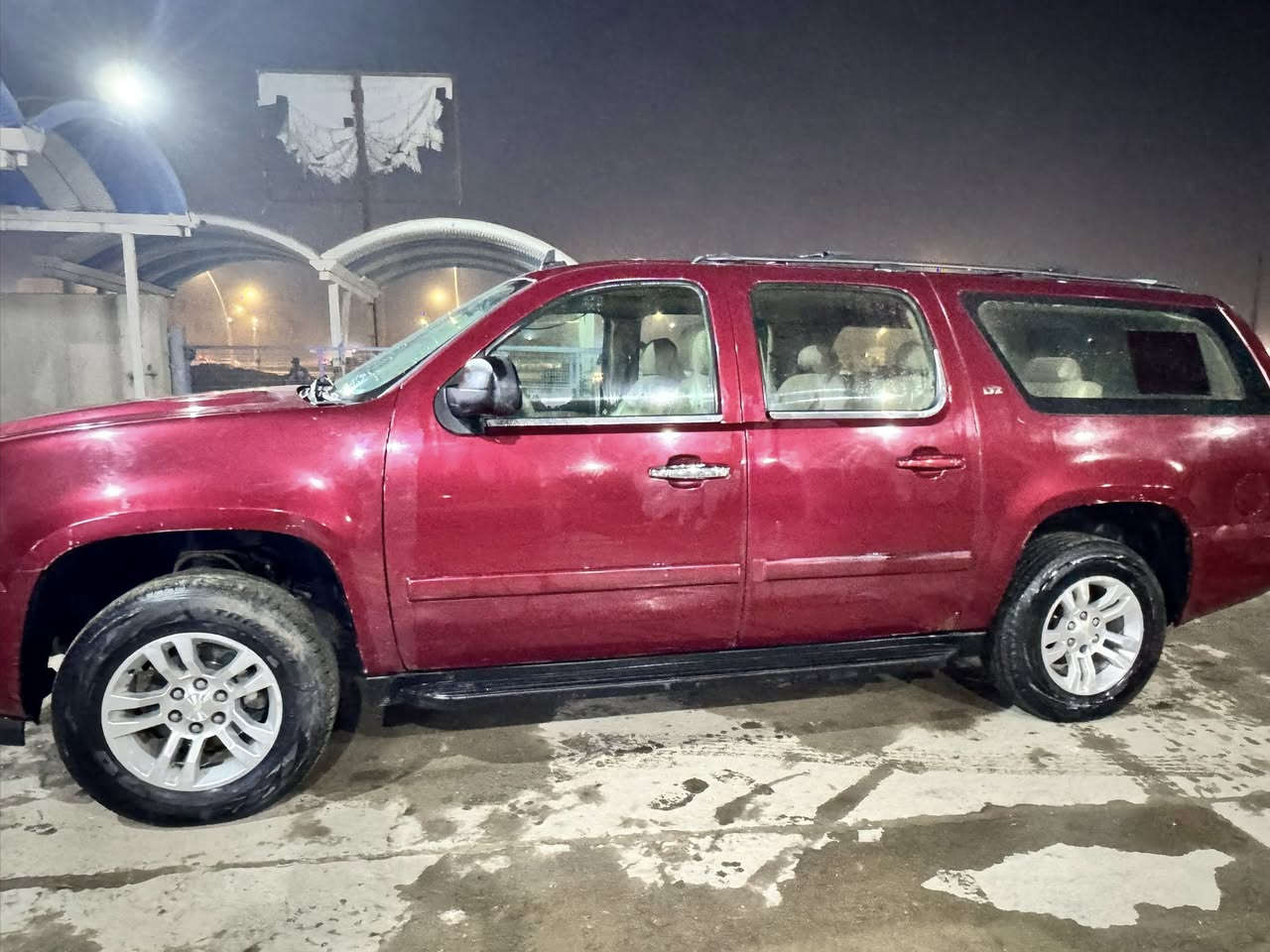 السلام عليكم اخوان تاهو LTz موديل 2011 سياره حلوه وجاهزه اصويلاتها رقم بصره سياره حره بسمي بيها 3قطع صبغ ويرادلها شوي ترتيبات سياره نضيفه مكينه كير حدايده كهربائيات الشراي يتصل ويدلل ***********
