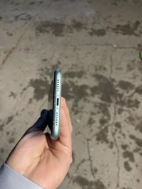 آيفون ١١ • ١٢٨ • بطارية ٧٢