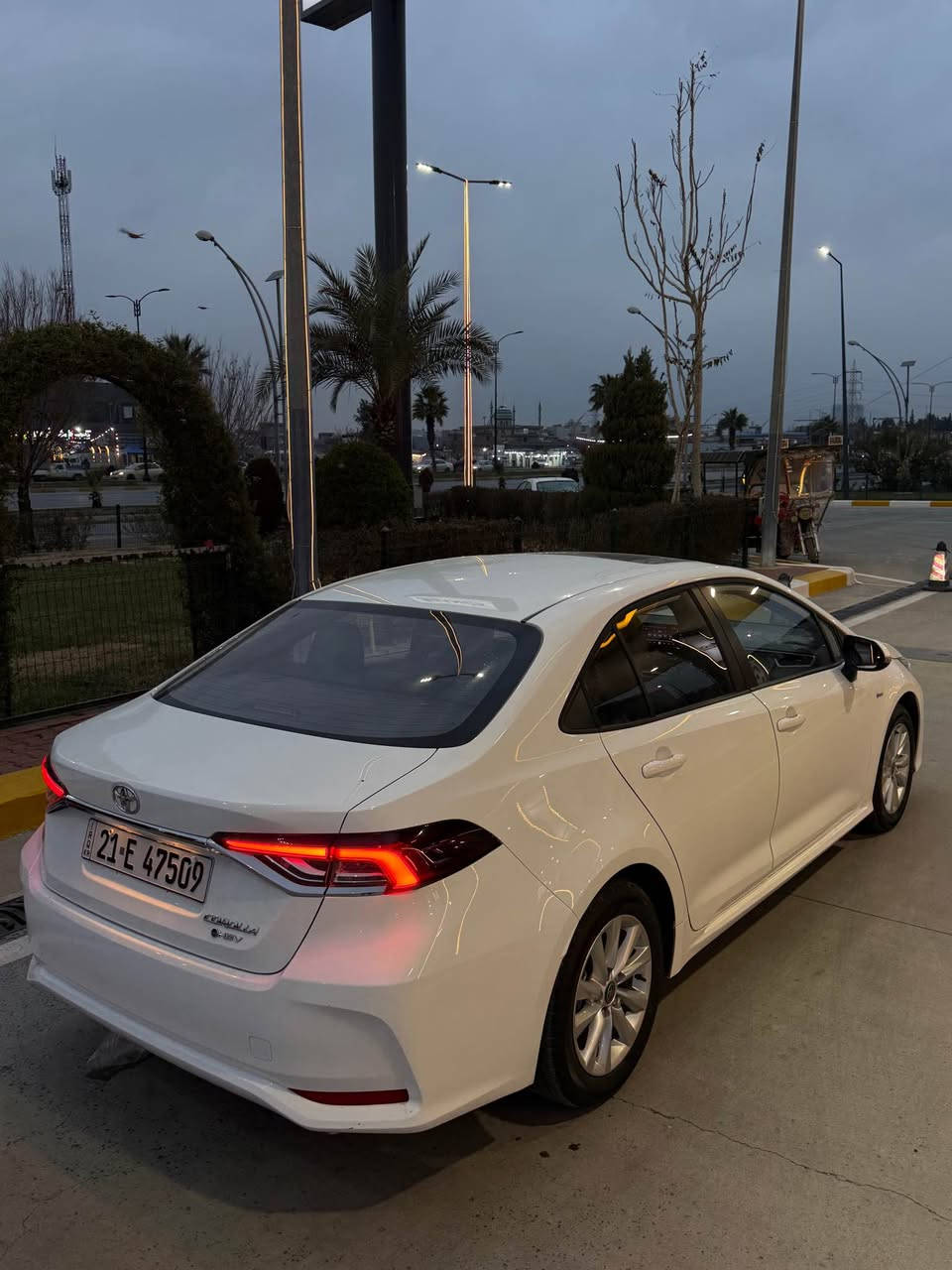 Toyota crollah 2024 HEV
سەیارەکە نموونەیە و هیچی پێوە نیە
***********
*********** السليمانية, العراق
