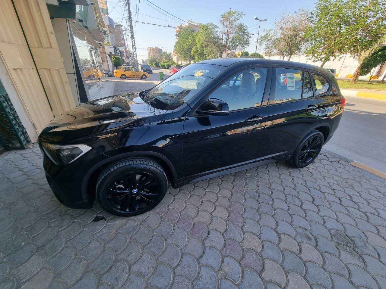 السلام عليكم BMW للبيع موديل2021 استلام شركه اخت الجديده السعر دفترين 20000 $


**إذا كنت صاحب هذا الإعلان وتريد حذفه لأي سبب، رجاءا أرسل رسالة إلى الدعم الفني**