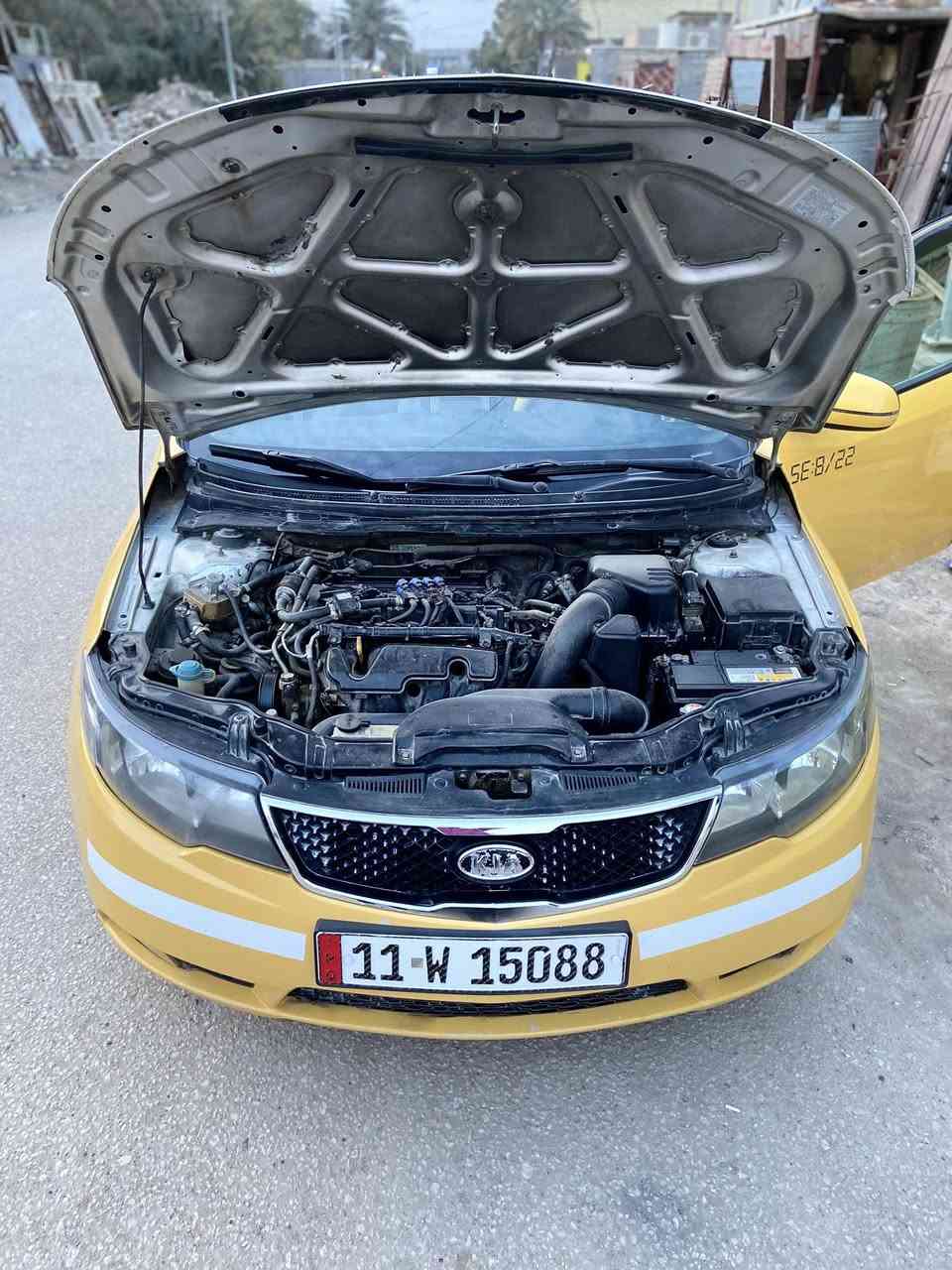 السلام عليكم فورتي للبيع موديل ١٣وراد أمريكي حادثها جاملغ امامي خطها جوال 
كلشي مصفر هيئه غرامات تحويل ثاني يوم غير متوفر بل فيس ***********
