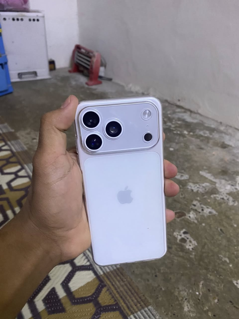 السلام عليكم جهاز آيفون 17برو ماكس بعدو بل كارتون شرط نضيف 100\100 للبيع السعر 65 وبي مجال


**إذا كنت صاحب هذا الإعلان وتريد حذفه لأي سبب، رجاءا أرسل رسالة إلى الدعم الفني**