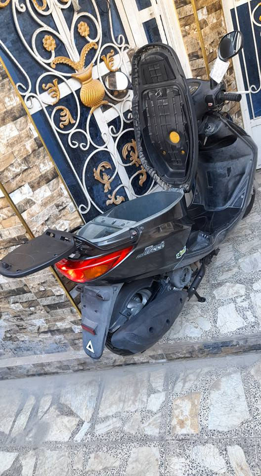 اقرأ المنشور زين يرحم والديك 
ووالدينا 🤝 للبيع دراجة اكزز تريت 
 ياباني Aixs treet 🇯🇵🇯🇵🇯🇵
رمبة وكالة جديدة مكفولة كفالة عامة
واضمنها من اي ضرر واي تصليح 
اللون مميز ✨️ نفطي غير محدد 
ماشية ١١ فقط 👍 نوزل خطين سكليتر 
استاند حساس كهربائي/ ٣ سويجات 
الاصليات موجودات وعُدة مالتها هم
 موجودة ، أوراقها موجودة كاملة 
وبأسمي ، اشتريتها رمبة حاويات
 وإستعمال اقل الشهرين والله ،السعر 
(٩ ورقات $) وبيها مجال لليشتري 
واكيد مانختلف ان شاءالله، مكاني 
العنوان بغداد الكاظمية قرب الامامين ع 
للتواصل والاستفسار رقم الهاتف 
*********** وعندي واتساب
 وخاص ، ملاحظة الدراجة اخذتها ب١١ 
ورقة ونص ادور تعبانات صيني ماتفيدك
 اكو ناس ادور الحاجة الجديدة
 واليابانية ، وترهم مراوس اذا عندك 
دراجة صغيرة ٦٠ او ١٢٠ مع الفرق. بغداد, العراق
