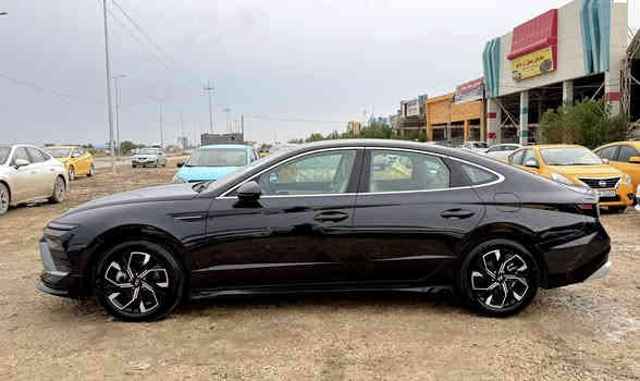 سوناتا امريكي
موديل 2025
مرقم شهداء قادسيه وكاله عامه بسم المشتري 
حجم محرگ 2500
الضرر تصليح قبق الصندوگ 
بنيد بارد بدون ارباك ❗️
ماشيه 8 الف فقط
السعر 195$
العنوان الرميثه معرض اثير الجياشي 
*********** 📞واتساب او الاتصال 
0787 569 5923
