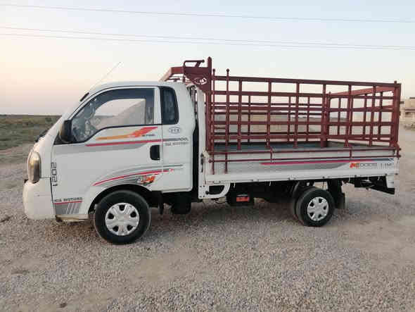 يالله سياره البيع كيه بنكو موديل 2015 سيارة مكفوله كفاله عامه من ضربه وتبديل شرط وشخط سياره جاهزه مجهزه من كلشي سنويه 2026مجده رقم ذي قار تحويل مباشر سياره كير ومكينه شرط تخم تاير جديد حداديه جديده كهربائيات كله شغاله تبريد شغال نضافته 100 بل 100سياره جاهزه مجهزه سعر 90بلاش جوه سوك
***********
