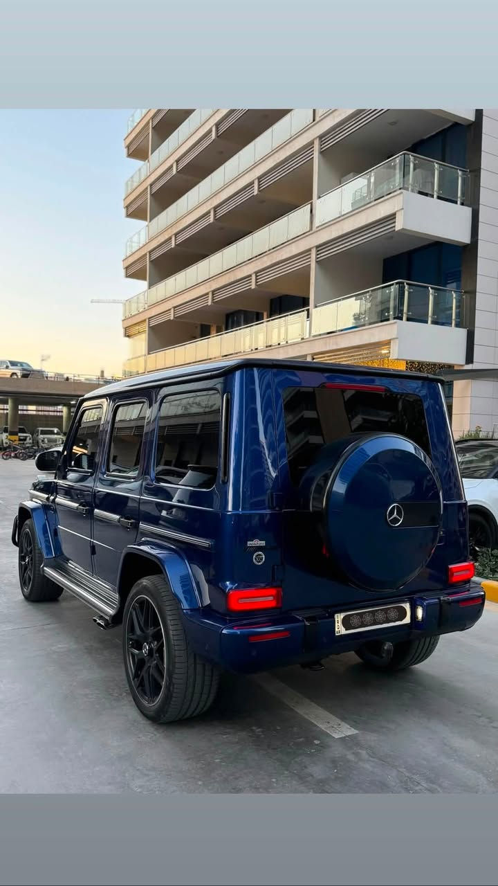 انظف جي كلاس بالعراق بموديل 2019 
المانيه كفاله عامه بصمتين ضمان دولي 
‏ Mercedes-Benz G-Class G500 
رقم اربيل مميز وسنويه تضليل لمده سنه 
ماشيه 49 mi فئه G500 كفاله .... ✨

مواصفات 1/1 
بصمه 
جلد 
فتحه 
كراسي كهرباء
عدد كامرات 5
رادار حساسات 
بصمه عدد 2 
كاربون فايبر 
تحكم ستيرن لمس
دبل ماوس تحكم 
شفتات ستيرن قياده 
-----------------------------------------
⛔️ اقره تفاصيل يله تتصل كلشي مذكور وسياره 
كفاله عااااامه من الشخط ومن كلشي رقم مميز 
موقع سياره بغداد الشراي الجناي يتصل اوتساب 
الهاتف : ***********
