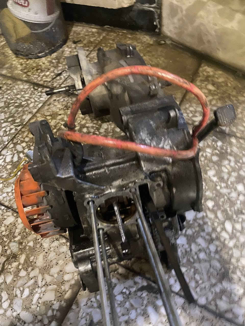 فشك وروله مال سكنس كلش نضاف لا بكن ولا صوت بيه ملف كامل بس كعد بوشه وكور وشغل كلش مستعجل عله بيعته انطي اي سعر وخذه مكاني بغداد حي الجامعه وتساب ***********
